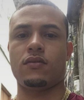 Tráfico jura de morte quem repassou imagens do chefe da Rocinha em baile